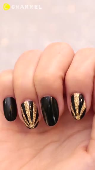 セルフで簡単♡マスキングテープで柄ネイル