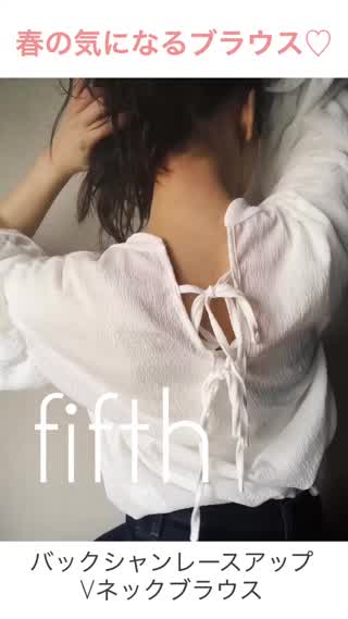 fifth【バックシャンレースアップVネックブラウス】