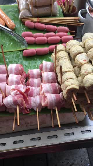 MyFavStreetFood_ FriedSausage&MeatBall