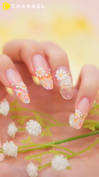 爪を伸ばすスゴ技♡ぷくぷく立体ネイル