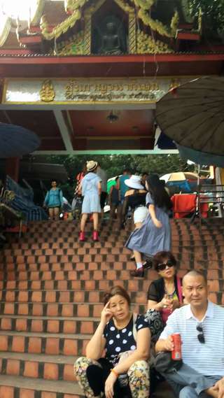 Chiangmai Report! Endless flights of sta