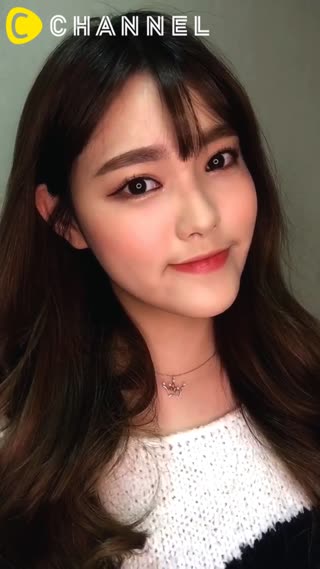 トレンドの平行眉で優しい雰囲気を作るメイク術 C Channel