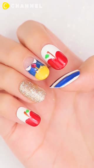 萬聖節的季節畫這個超適合♡迪士尼公主指甲彩繪