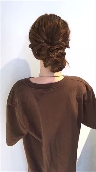 明日は結婚式、美容室予約し忘れても大丈夫‼️セルフでお呼ばれアップアレンジ‼️