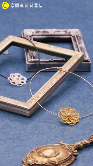 カワイイ梅が咲く♪花びらが折り重なった「ワイヤーチョーカー」が美しい☆