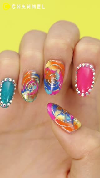 Festival Ready Summer Tie-Dye Nail!