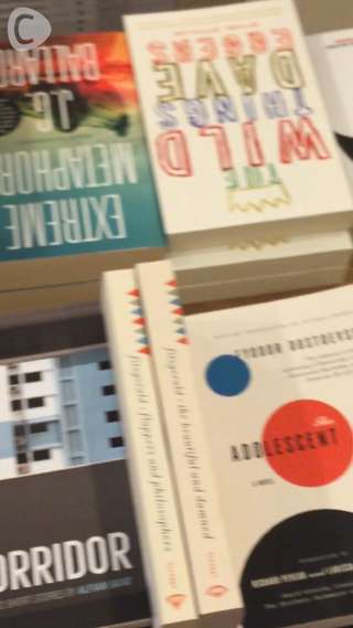 【シンガポール最新情報】Books Actuallyの本に囲まれた落ち着いた空間