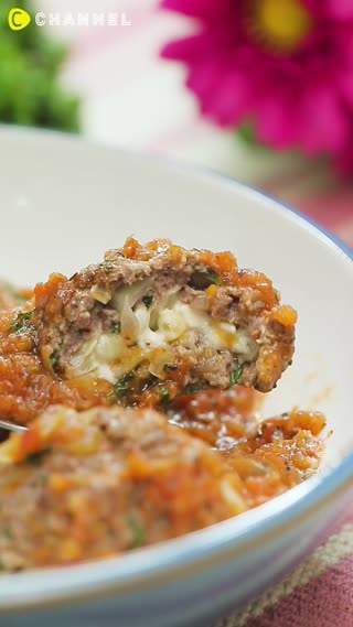 Mac and Cheese Meatballs