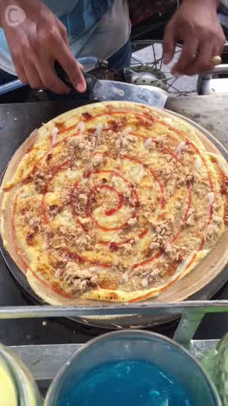 Crepe frosty pork/egg/Thai chilli paste