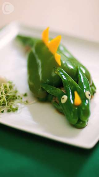 [Fun cooking] Pepper dinosaur