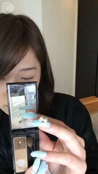 これであなたもマスター！なかなか上手く描けない、自然な眉毛の描き方♡