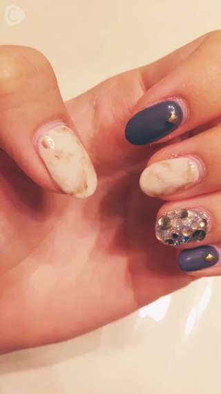 大人色がカワイイ！秋ネイル