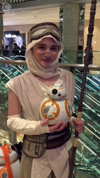 スターウォーズ フォースの覚醒 公開初日！盛り上がる入場の様子