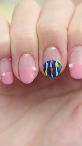 簡単かわいい♡ カラフルストライプネイル♪