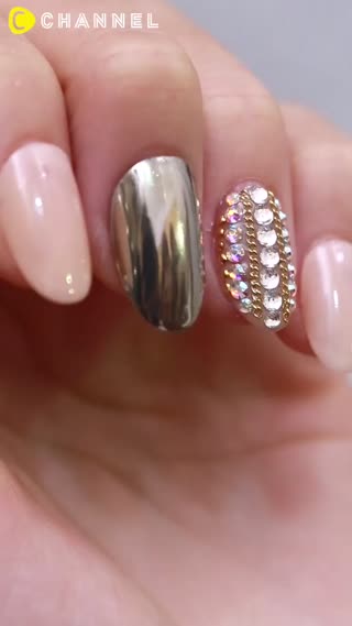 指先一点豪華主義！ストーンネイル