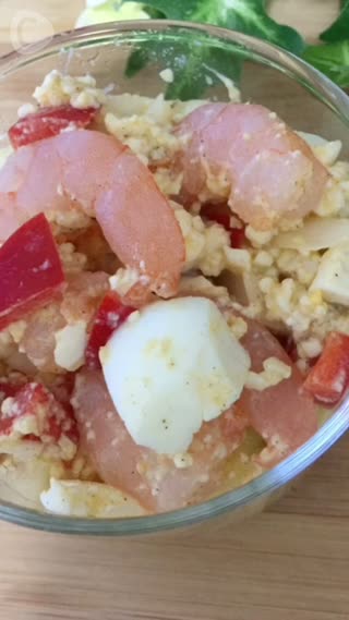 和えるだけ！ぷりぷりエビの美容効果たっぷりサラダ