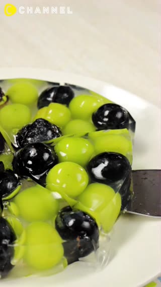 連皮都好吃♡葡萄果凍