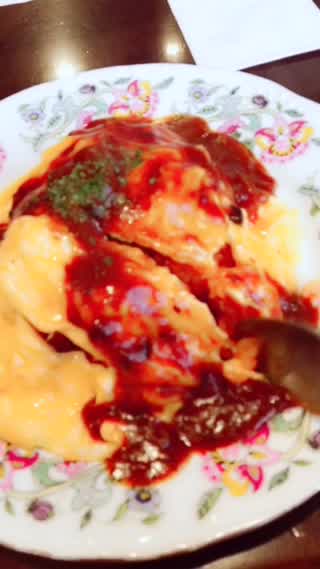 天神駅渡ってすぐの洋食屋さん