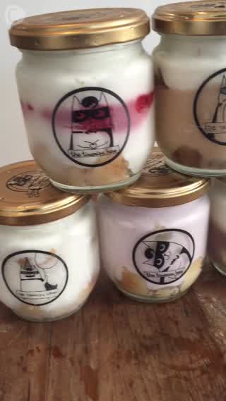 予約殺到のキュートな瓶入りティラミス「ティラミスヒーロー」