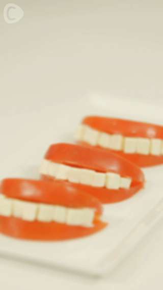 ハロウィンお料理★ハロウィンサラダはコレ「魔女の唇サラダ」