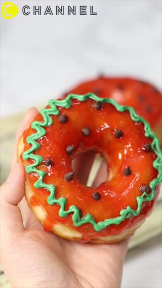 แตงโมโดนัท  อร่อยนุ่มชุ่มฉ่ำ