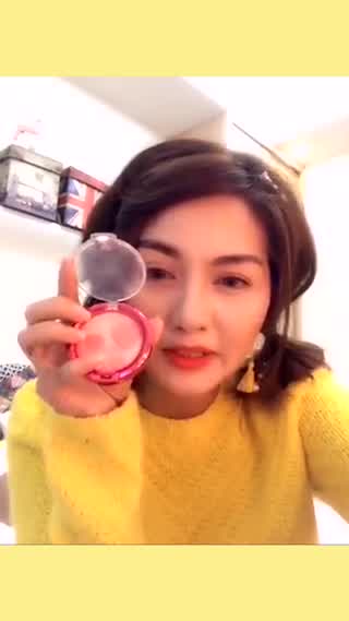 [Vietnam] Glowing pink makeup