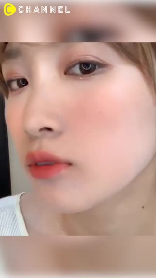 Korean Inspired Coral Makeup