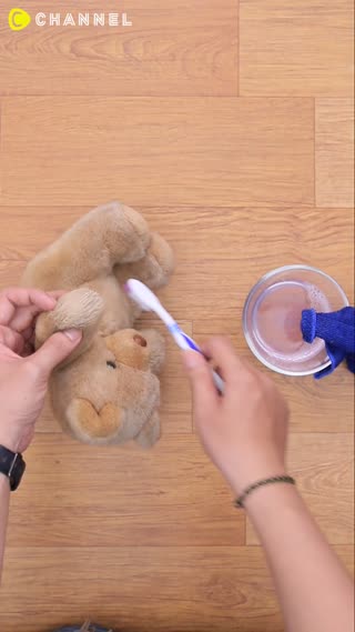 Cara Membersihkan Boneka yang Kotor