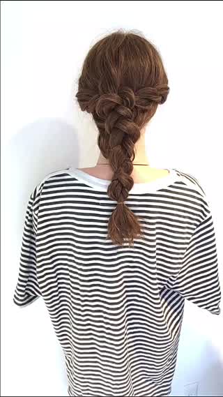 裏編みを可愛く見せる‼️思わず振り返りたくなる後ろ姿美人なダウンアレンジ‼️