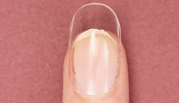 使うのはアイライナー 自分で描くトラ柄ネイル C Channel