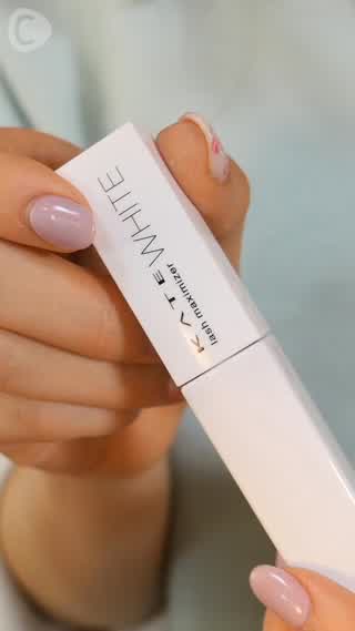 イルミネーションにも映えるキラキラアイメイクに挑戦！