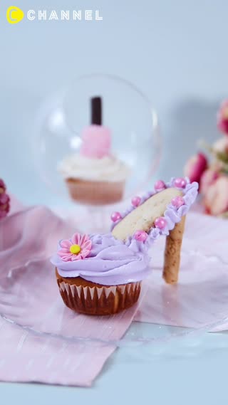 Girls Date Stiletto and Polish Cupcakes!