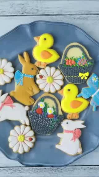 ウサギとひよこ、蝶のアイシングクッキー