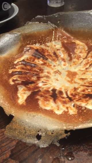 Crispy gyouza with wings at Chomoranma S