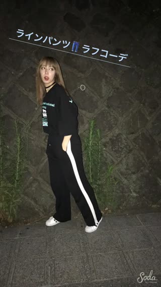 ラインパンツ♥️ラフコーデ