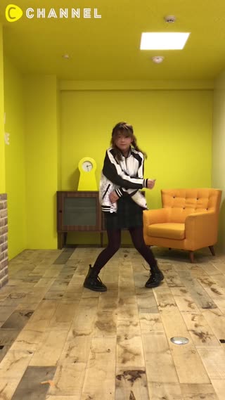 カナエ×C CHANNELの即興ダンス②
