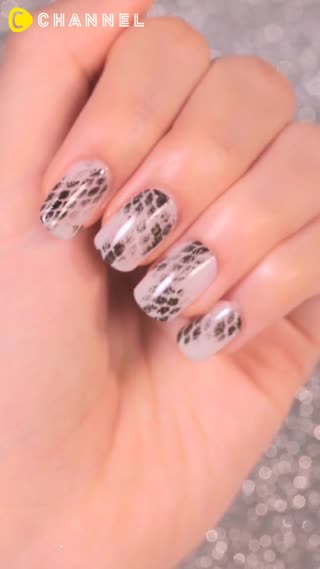 DIY美甲教室：畫蛇紋好簡單