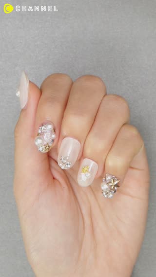 Kuku Hologram Cantik