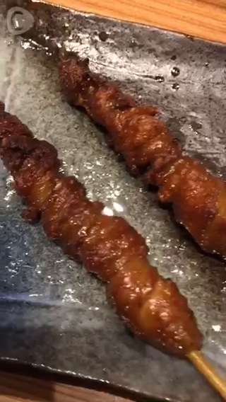 西麻布オープン☆仕込みに6日⁉︎鶏皮専門店「博多かわ屋」で熟成された絶品鶏皮串♪