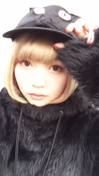 私服の真っ黒コーディネートを紹介♡