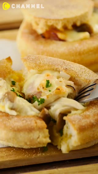 มัฟฟินอบไส้กราแตงเห็ดและเบค่อน