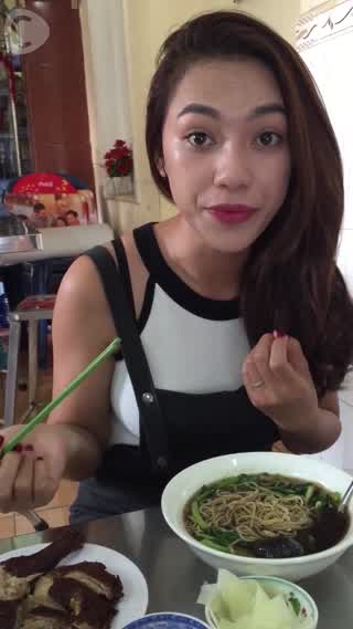 【ベトナム最新情報】老舗の絶品蒸し鴨のヌードルスープ