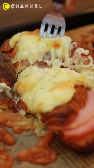市販のクロワッサンがホテルの朝食に！ 熱々ハムチーズのクロックムッシュ