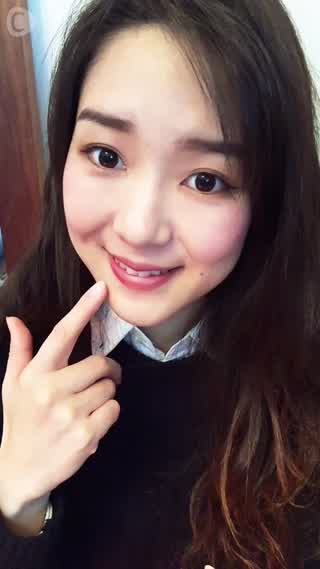 ぽんぽん指でたたいてナチュラルにリップを塗ろう♪秋冬大人メイク