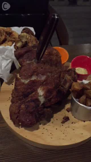 熱々ジューシーな豚足が食べられる台中おすすめのお店♡