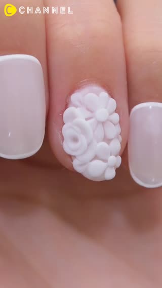 指先を上品にデコる♡立体フラワー