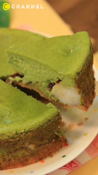 ชีสทาร์ตชาเขียวไส้โมจิถั่วแดง 