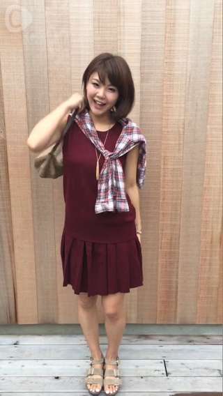 ボルドーとベージュで艶のある大人に♪秋色ニットセットアップ