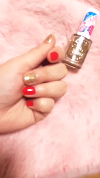 あれを使えばラメたっぷりのキラキラネイルができる！