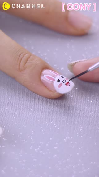 เพ้นท์เล็บน่ารักหมีบราวน์และโคนี่ 